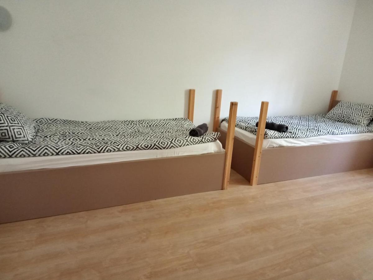 Tiszaliget Apartman Es Szallo Szolnok Eksteriør bilde