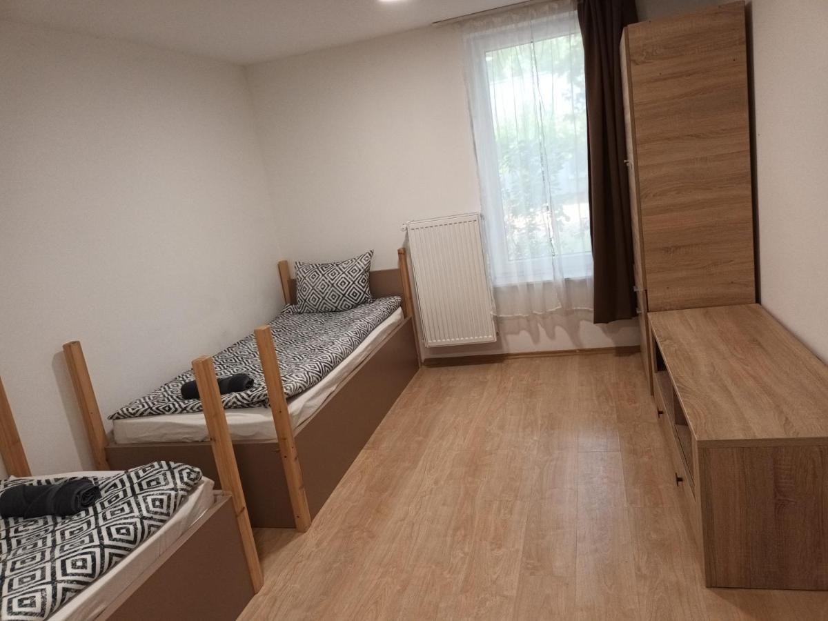 Tiszaliget Apartman Es Szallo Szolnok Eksteriør bilde